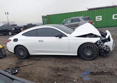 2026 Mercedes-Benz Cle 300 z USA, uszkodzony, nr VIN W1KMJ4HB0TF101218